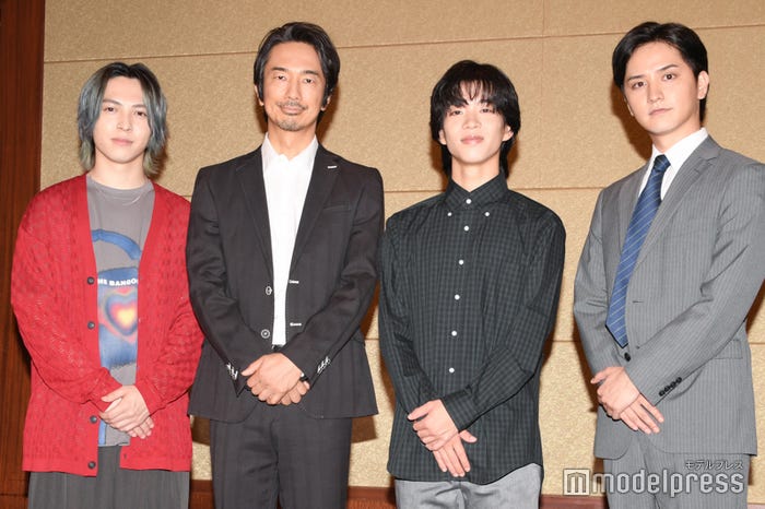 (左から)吉田仁人、眞島秀和、森愁斗、瀬戸利樹(C)モデルプレス
