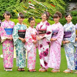 「七夕撮影会」に出席したX21の(左から)小澤奈々花、細井友里加、白鳥羽純、井頭愛海、吉本実憂、籠谷さくら、末永真唯、泉川美穂