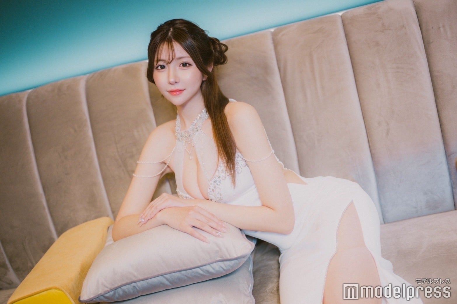 すず「VENET FUKUOKA NAKASU」（C）モデルプレス