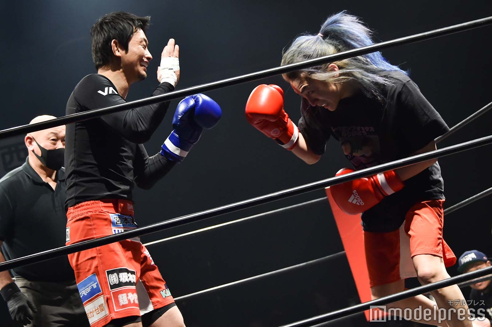 （C）モデルプレス