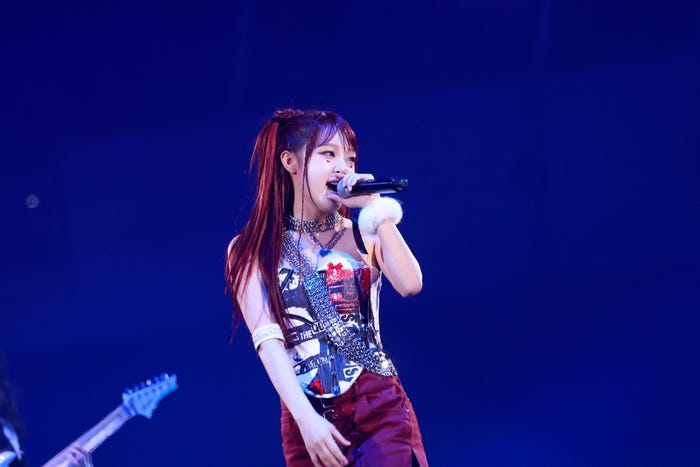 YENA(C)Kstyle PARTY/撮影:笹森健一、小坂茂雄