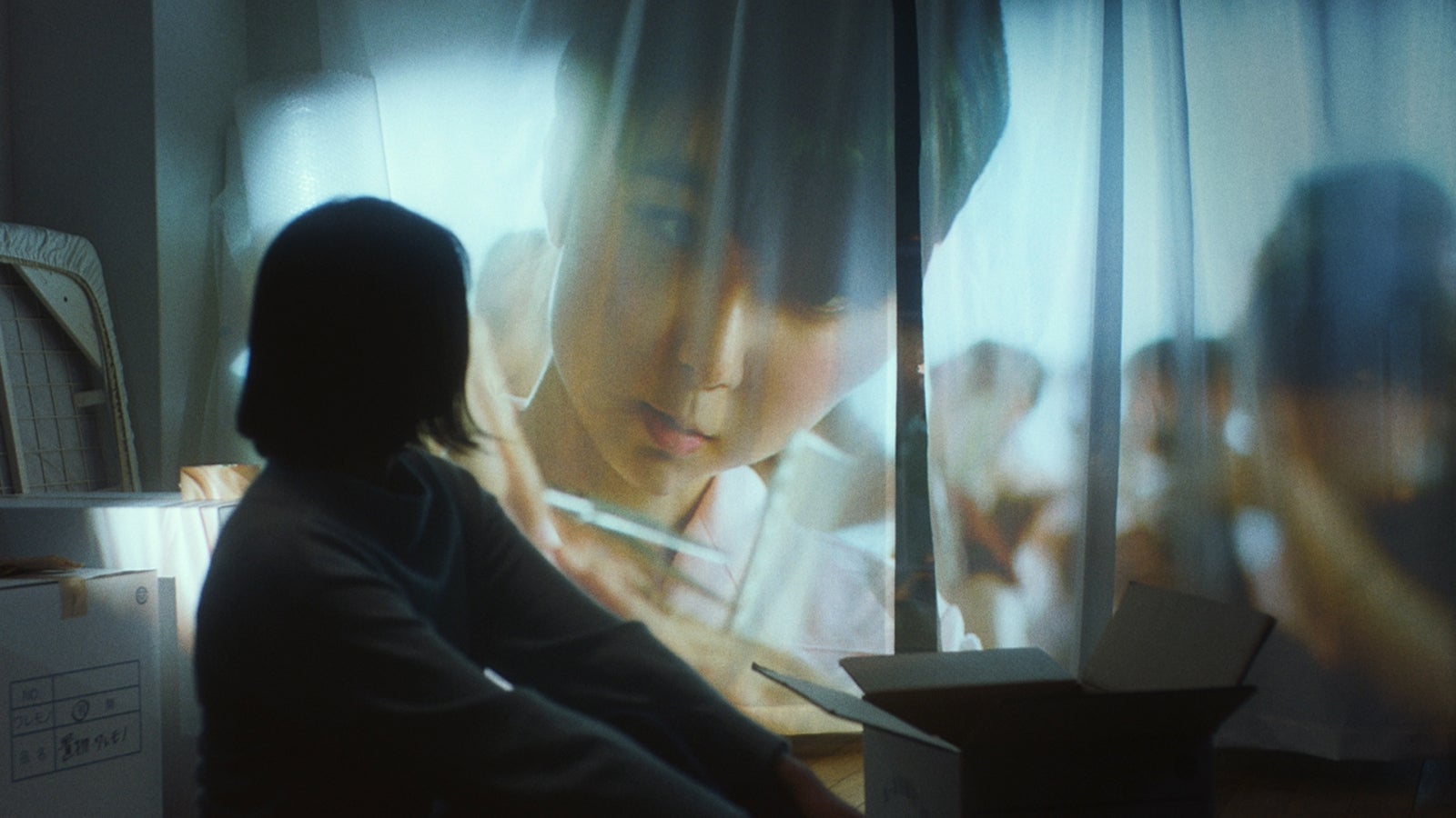 上白石萌歌／「最後の上映会『道』」篇 long.verより（提供写真）