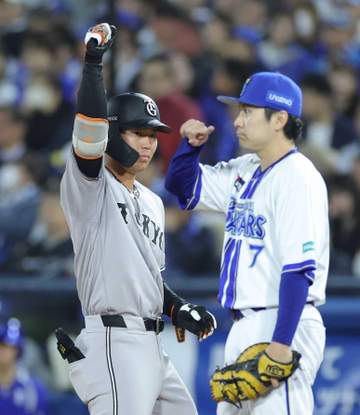 巨人・阿部監督「いいゲームだった」惜敗も若手躍動 ドラ4・皆川がプロ初安打 朝に死去、天国の祖父に記念球贈る