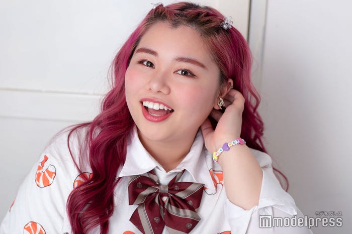 UraN (C)モデルプレス