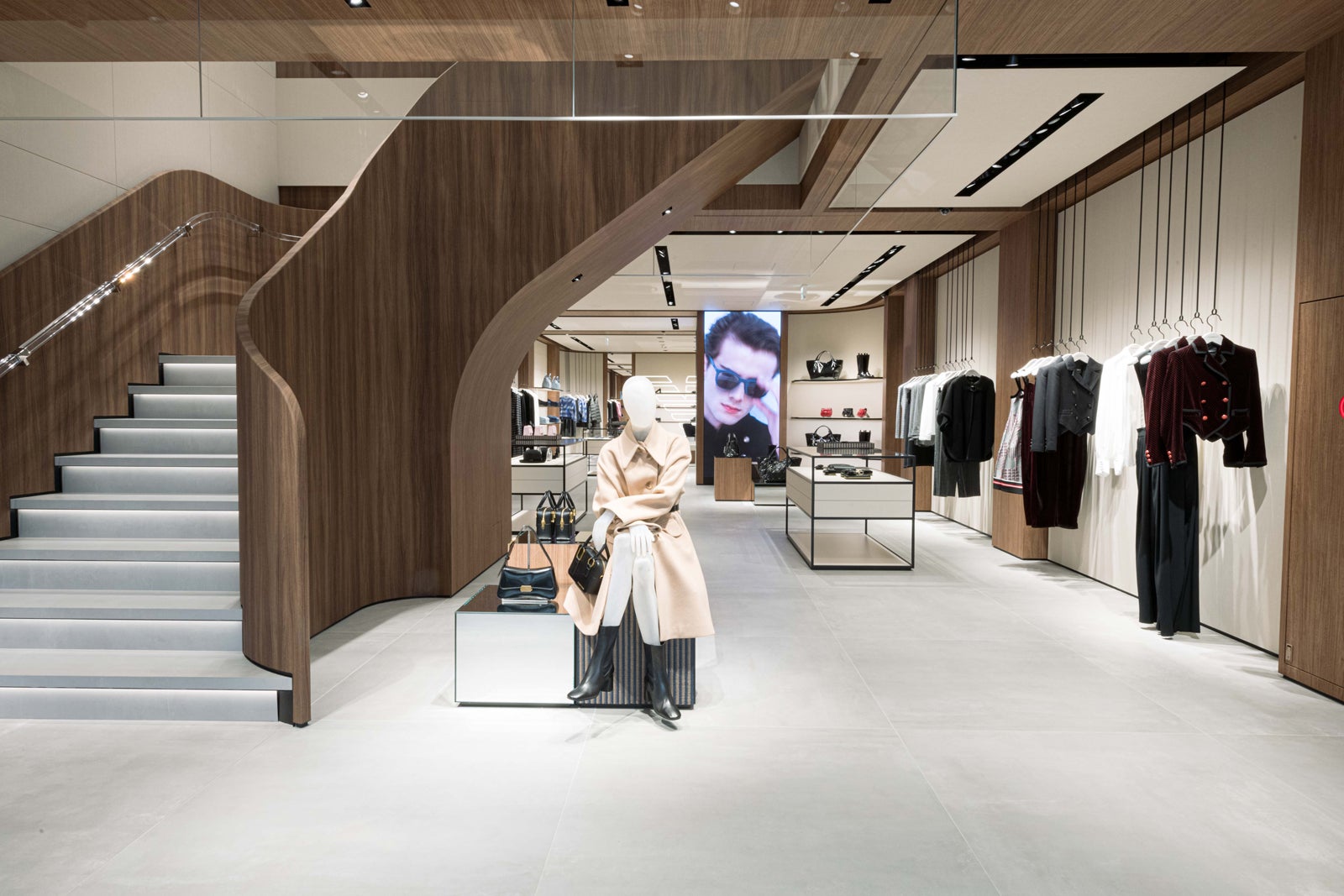 「エンポリオ アルマーニ」京都店（提供写真）