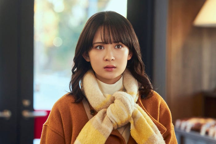 畑芽育「パティスリーMON」第1話(C)「パティスリーMON」製作委員会