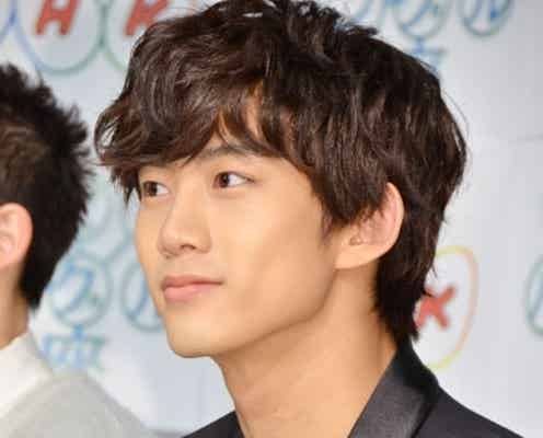 2PMメンバー、骨折で緊急帰国 所属事務所が謝罪