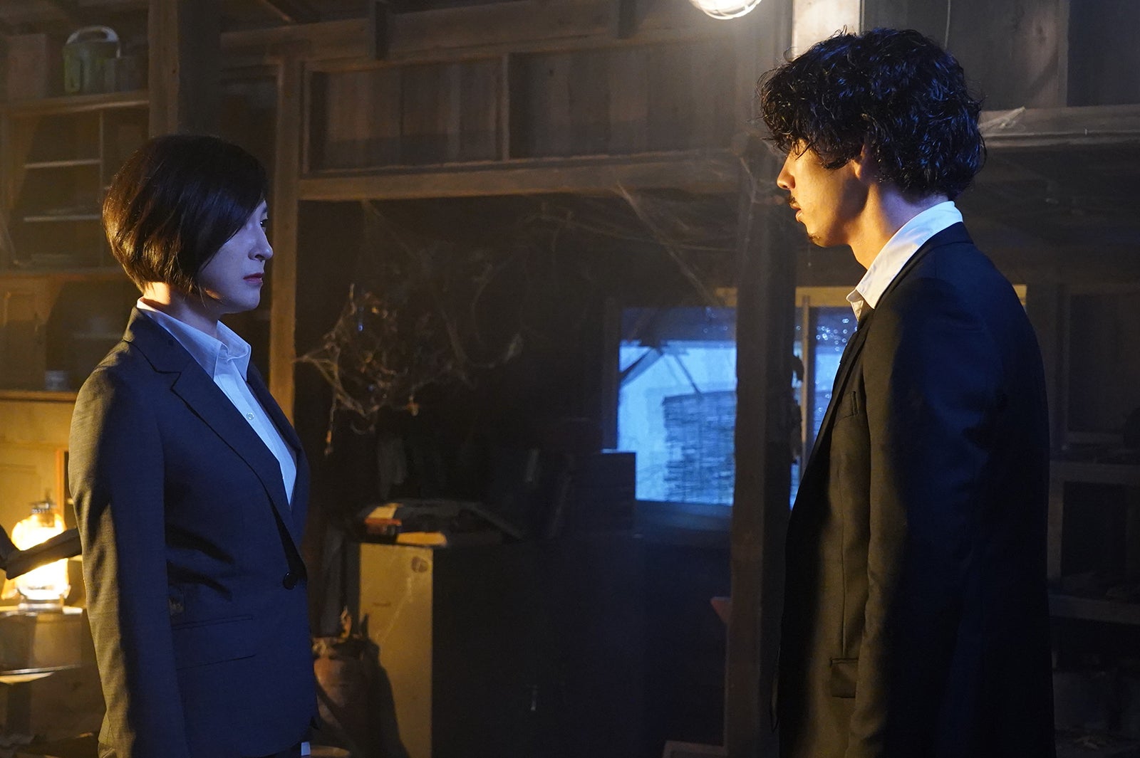 広末涼子、賀来賢人 （C）日本テレビ