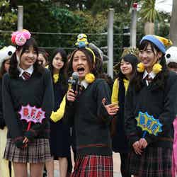 (写真左から)鶴嶋乃愛、岡田結実、日達舞/画像提供:ユニバーサル・スタジオ・ジャパン