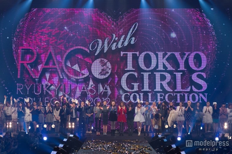 「琉球アジアコレクション2012」フィナーレ風景より（C）RACo 2012 with TGC