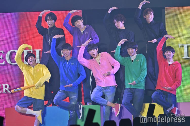 Snow Man おそ松さん 衣装でtgc登場 役になりきりランウェイ シェー ポーズ Tgc 22 S S モデルプレス Snow Man おそ松さん 衣装でtgc登場 役になりきりランウェイ シェー ポーズ Tgc 22 S S モデルプレス