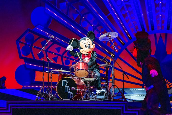 「ビッグバンドビート~ア・スペシャルトリート~」(C)Disney