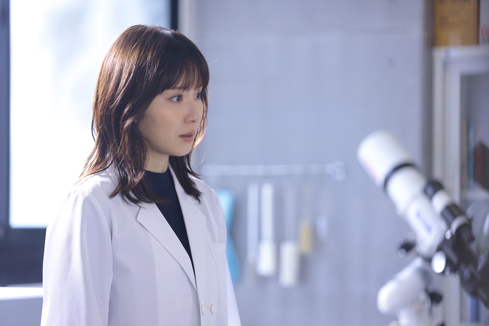 松岡茉優「最高の教師 1年後、私は生徒に■された」第1話より（C）日本テレビ