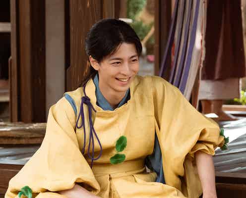 高杉真宙、長髪姿で微笑む「光る君へ」扮装写真公開