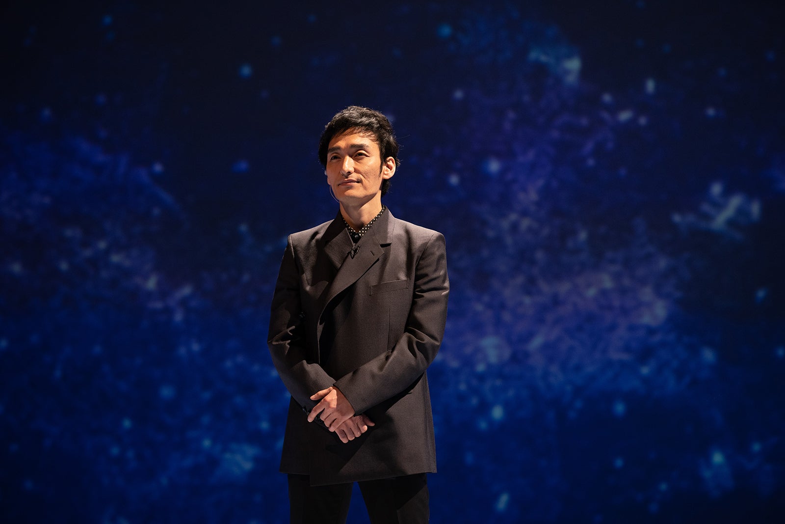 草なぎ剛（C）NHK