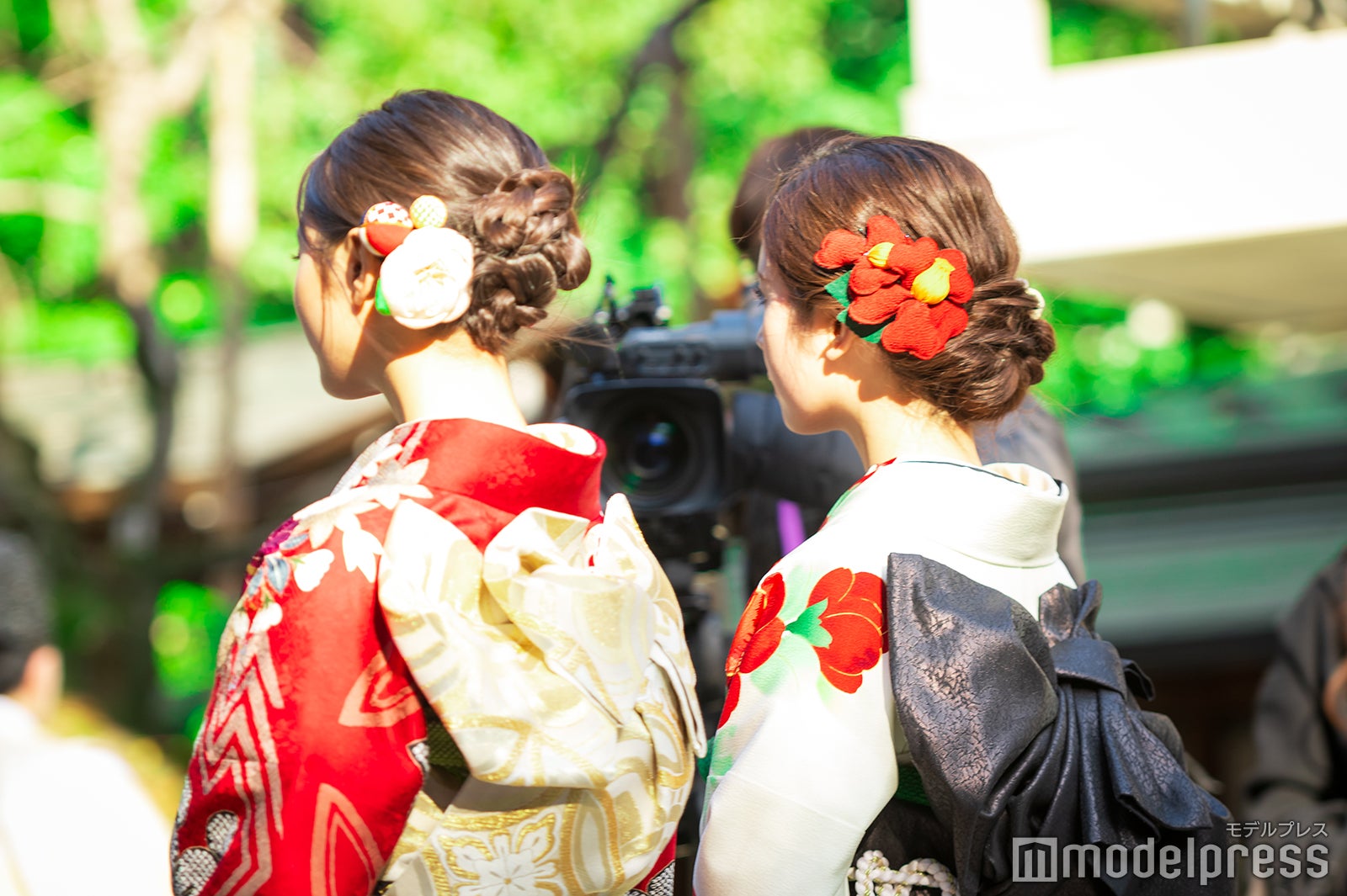 井上和、筒井あやめ／乃木坂46成人式（C）モデルプレス