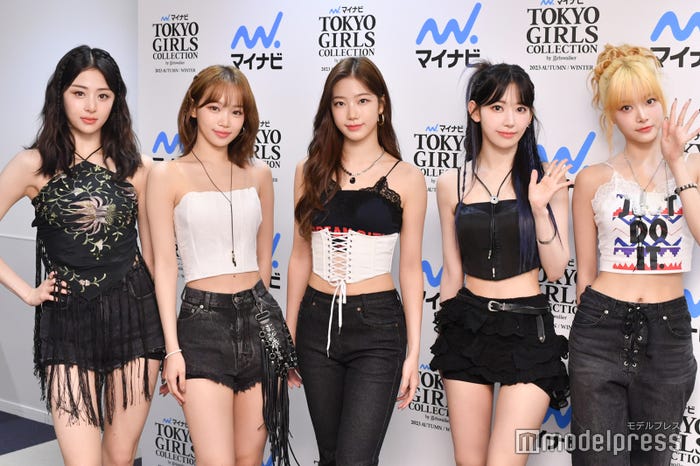 HUH YUNJIN、KIM CHAEWON、KAZUHA、SAKURA、HONG EUNCHAE/LE SSERAFIM(C)モデルプレス