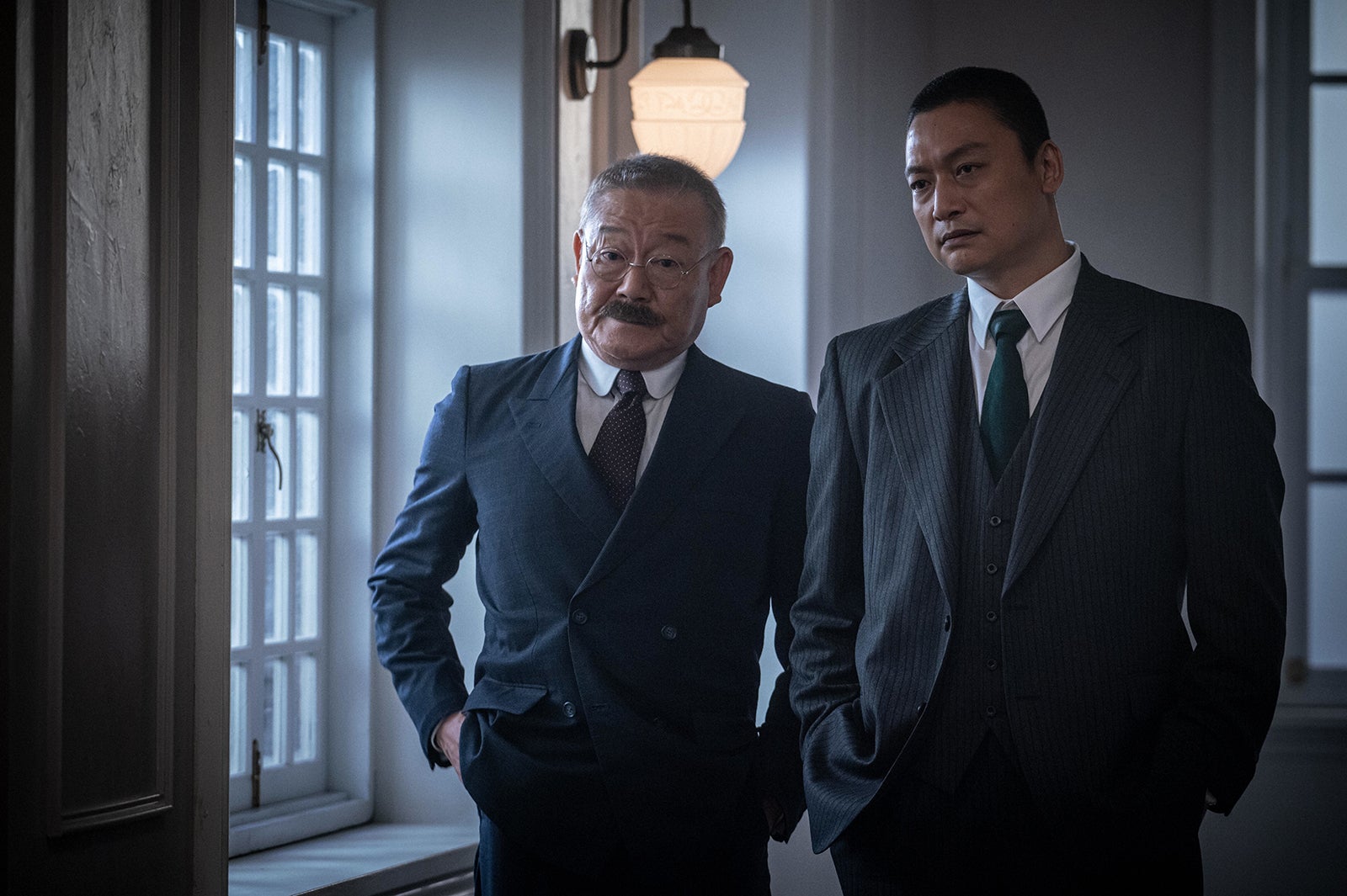 國村隼、香取慎吾（C）NHK