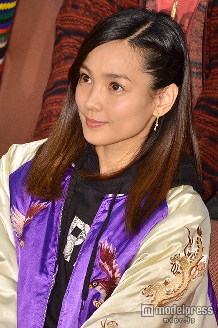 画像4 5 向井理と結婚の国仲涼子 祝福の声に笑顔 理想のデートを語る モデルプレス