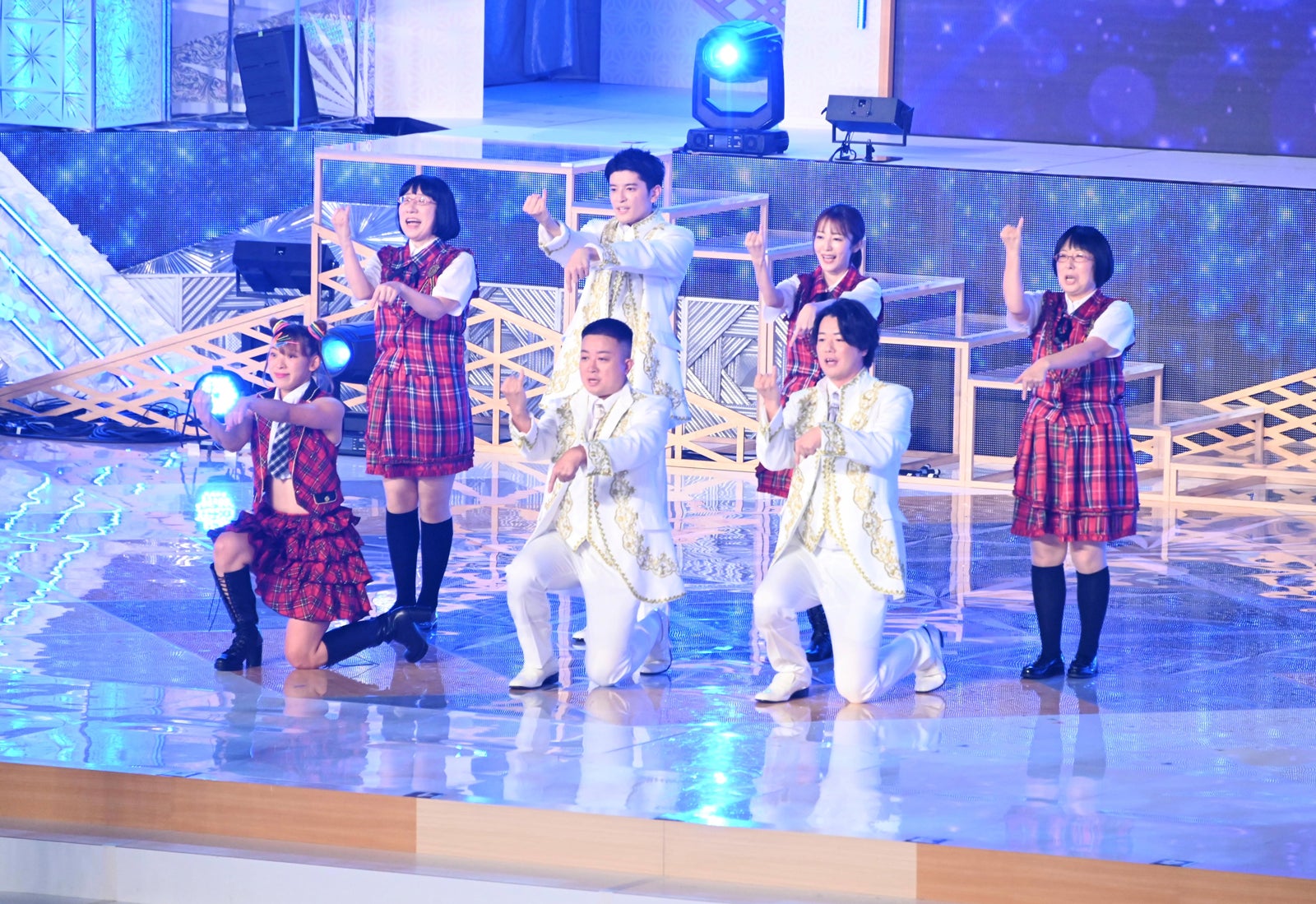 ダンス＆ファッションSPショーより（C）日本テレビ