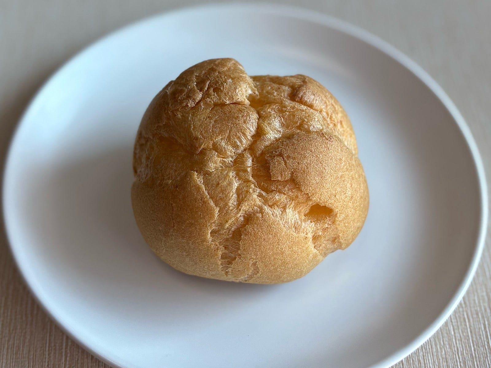 「ダブルシュークリーム 北海道純生クリーム」108円(税込)