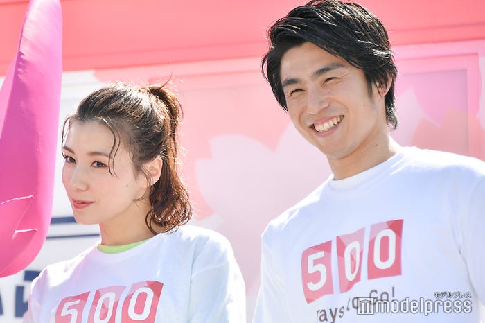 仲里依紗、中尾明慶(C)モデルプレス