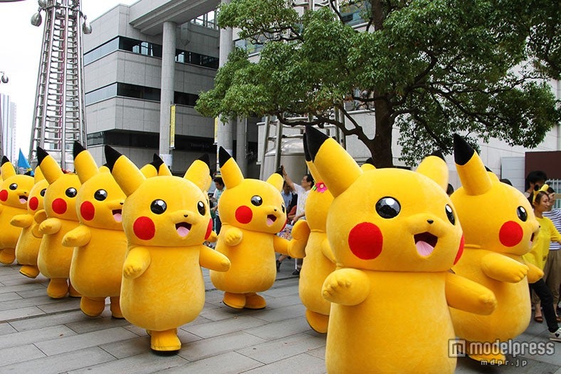 大量のピカチュウと一緒にダンス！横浜に1000匹以上が大集合※去年の様子（C）2015 Pokemon．（C）1995-2015 Nintendo／Creatures Inc．／GAME FREAK inc．【モデルプレス】