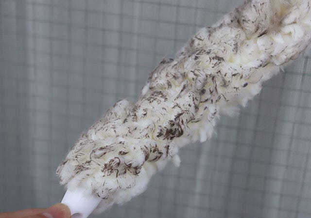 網戸クリーナー　汚れ落ち