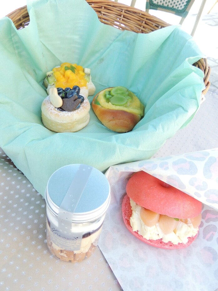 手前は、左が「レ