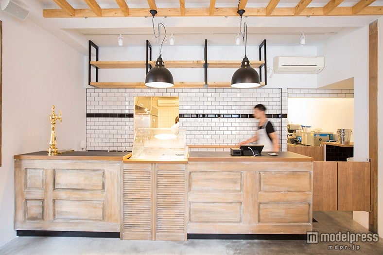 カウンター／画像提供：NAYUTA SWEETS