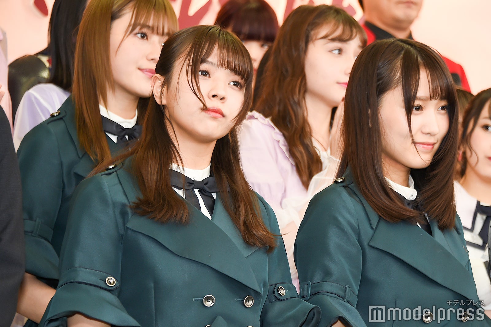 小林由依、菅井友香 （C）モデルプレス