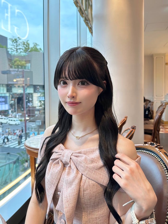夢咲めろあ「ホラー映画沼とピンク服デビュー」(提供写真)