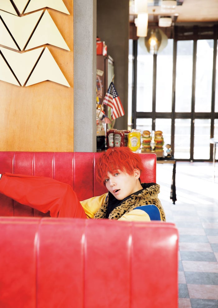 八木勇征/新たに解禁されたカット(画像提供:ワニブックス)