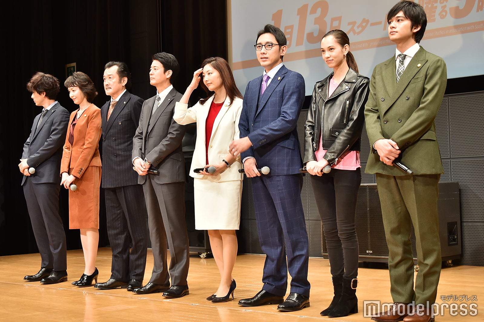 （左から）滝藤賢一、賀来千香子、吉田鋼太郎、唐沢寿明、常盤貴子、小泉孝太郎、水原希子、北村匠海「グッドワイフ」キャスト （C）モデルプレス