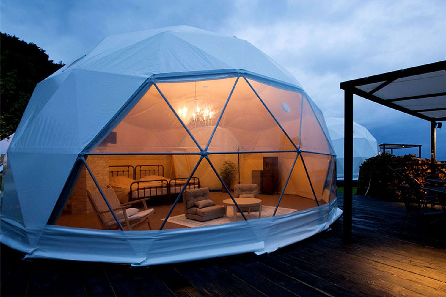 栃木「glampark 赤沢温泉」ドームテント泊で天然温泉&BBQ楽しむグランピング施設