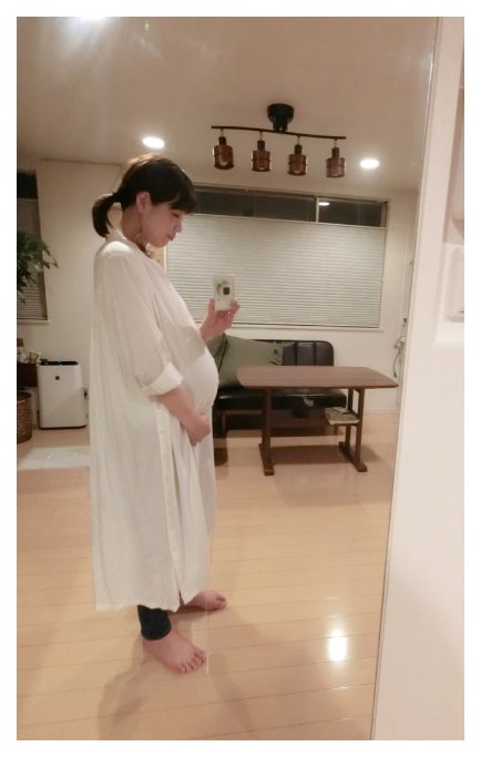 妊娠39週目の相沢まき／相沢まきオフィシャルブログ（Ameba）より