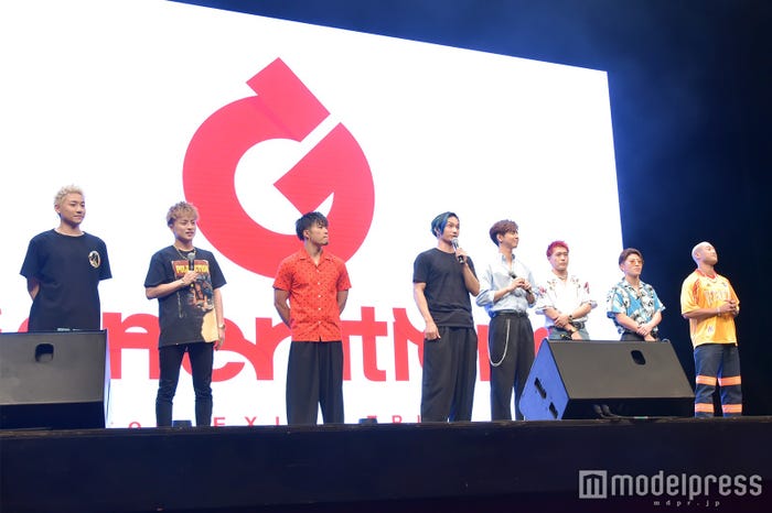 GENERATIONS from EXILE TRIBEと橘ケンチ(C)モデルプレス