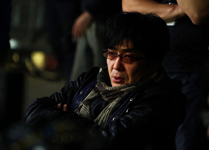 大友啓史監督(C)映画「億男」製作委員会