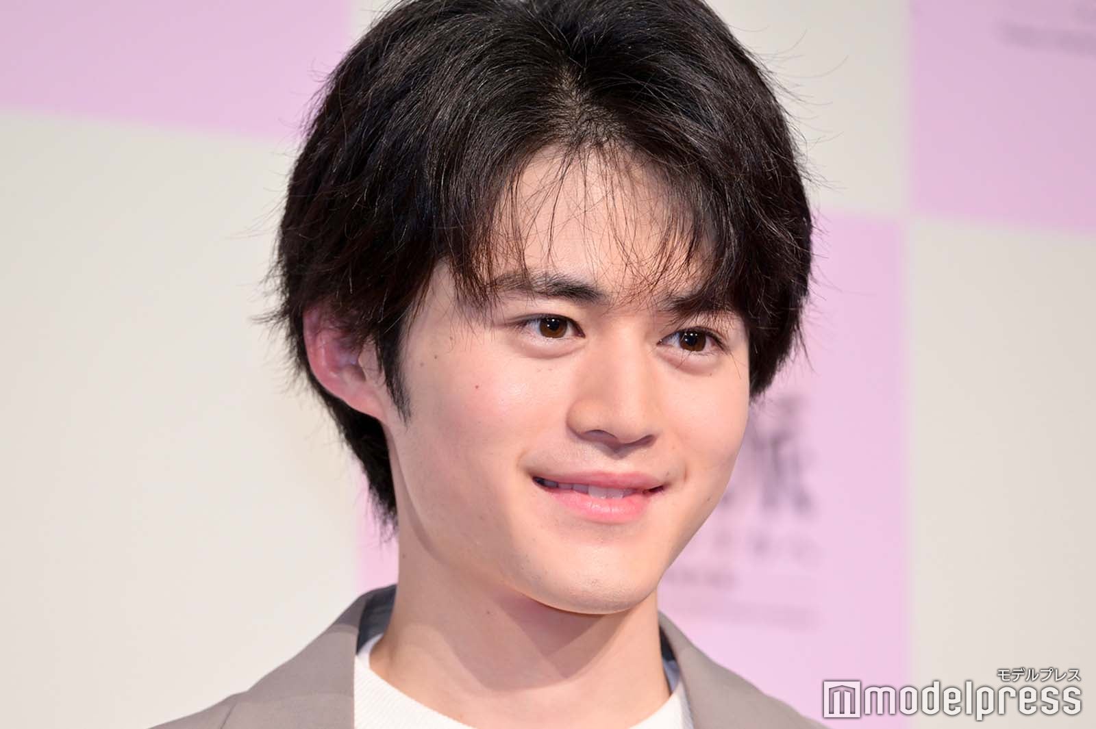 鈴鹿央士（C）モデルプレス
