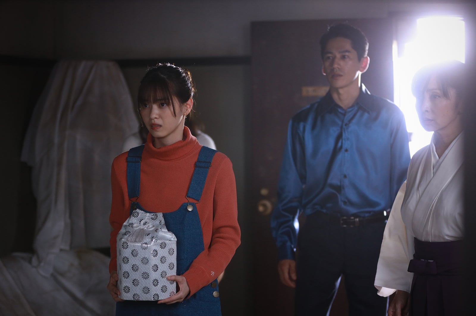 西野七瀬、永山絢斗、斉藤由貴／「言霊荘」最終話より（C）テレビ朝日