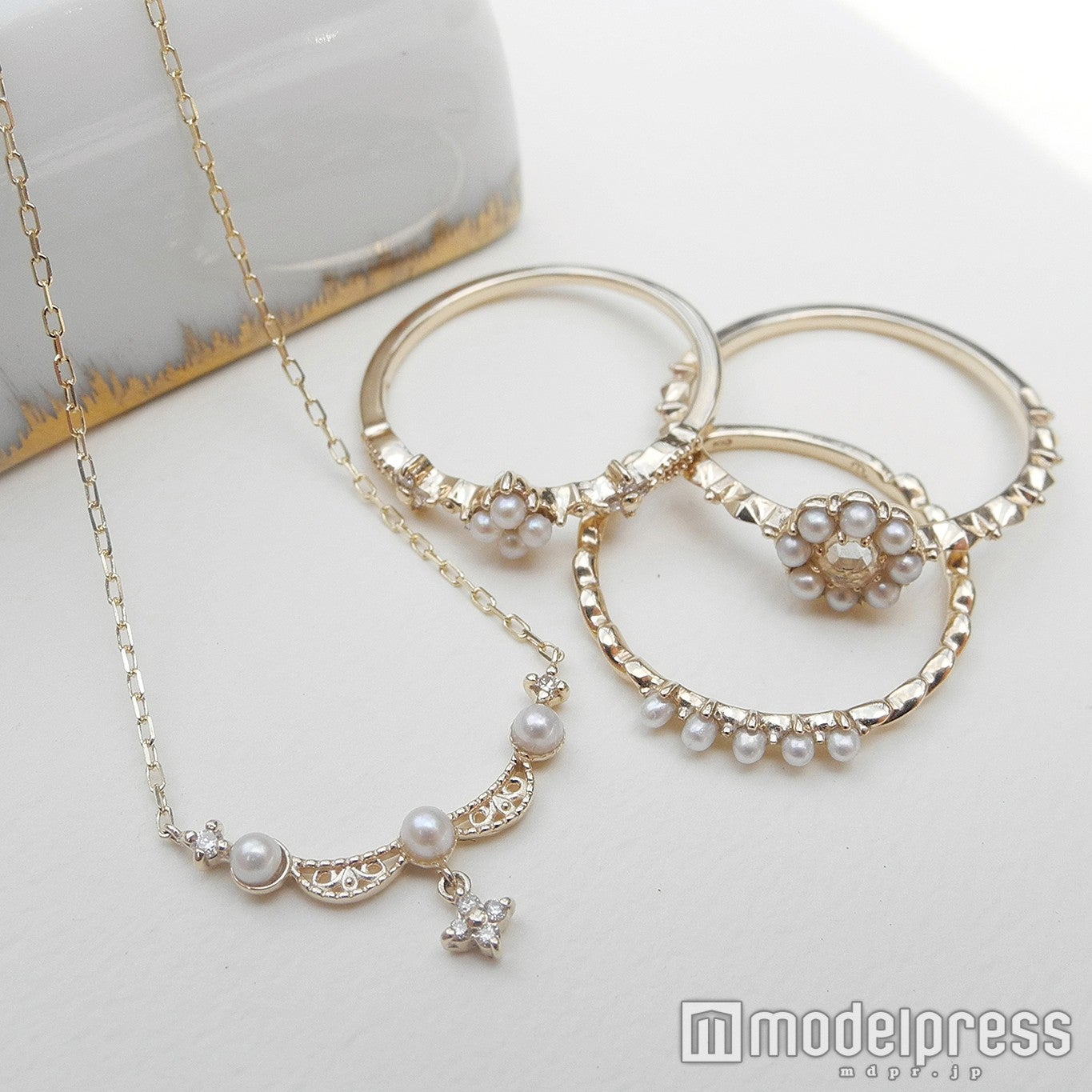 「miroir（ミロア）」