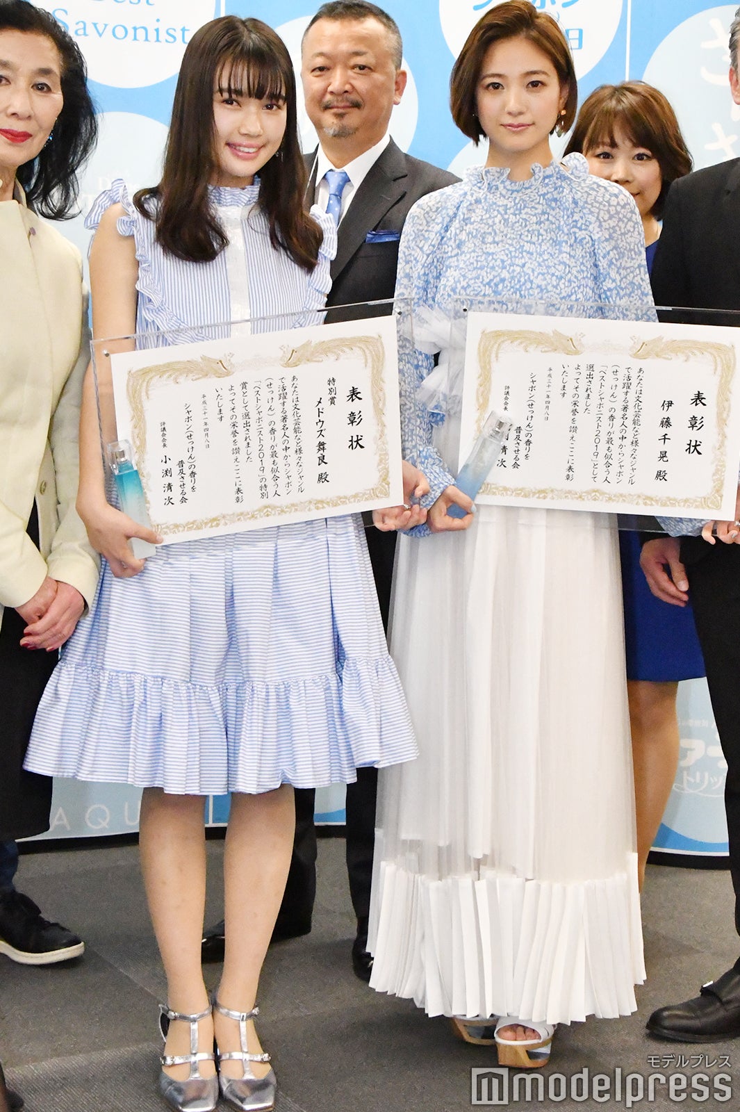 メドウズ舞良、伊藤千晃 （C）モデルプレス