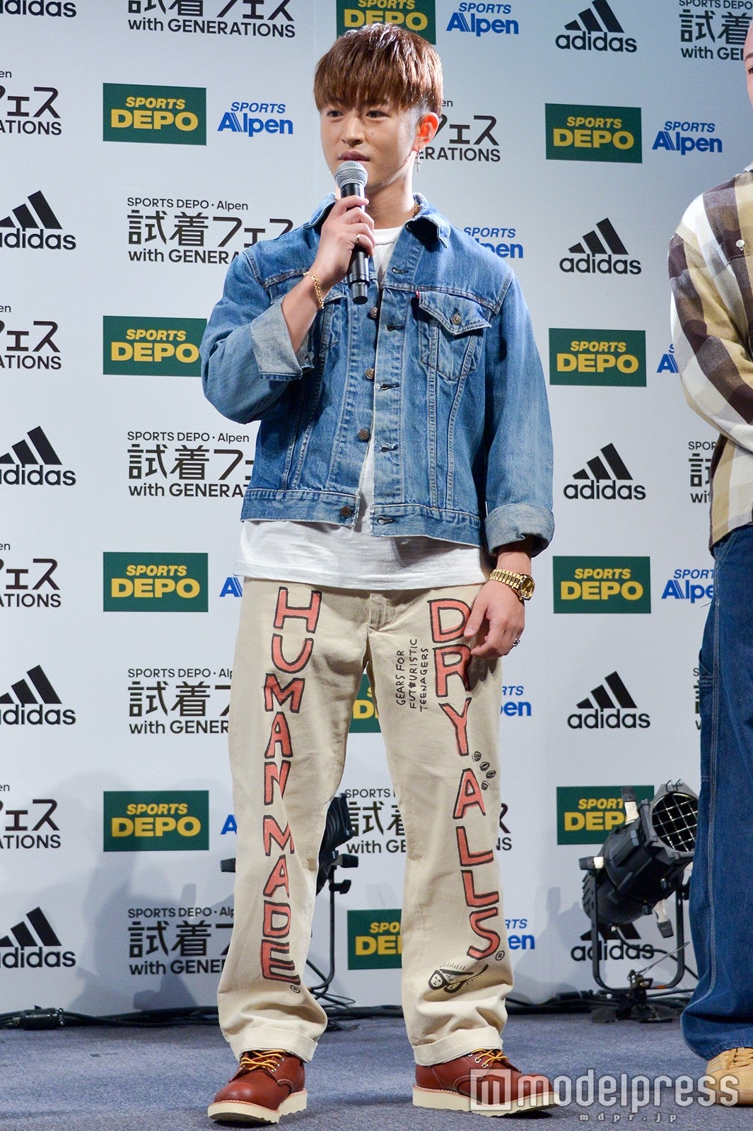 佐野玲於 （C）モデルプレス