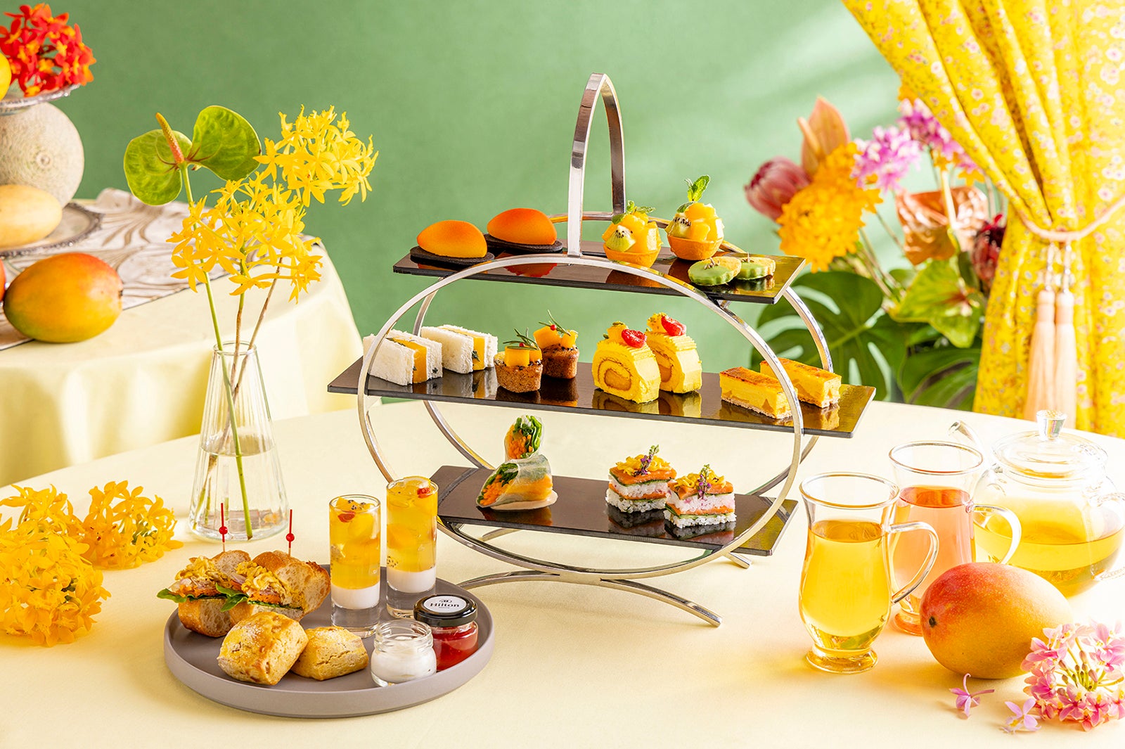 サマーアフタヌーンティー「マンゴー ランデブー」／提供画像