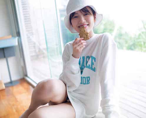 日向坂46河田陽菜、美脚のぞくスウェット姿<1st写真集「思い出の順番」先行カット>