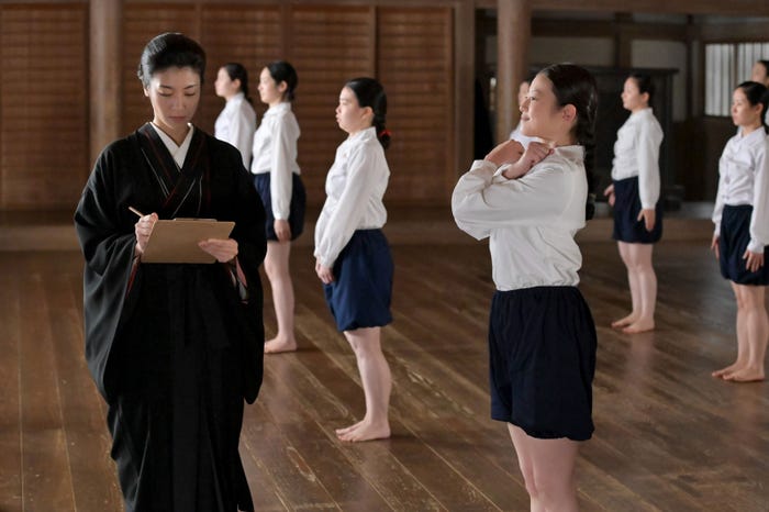 瀧内公美、今田美桜「あんぱん」第19話(C)NHK