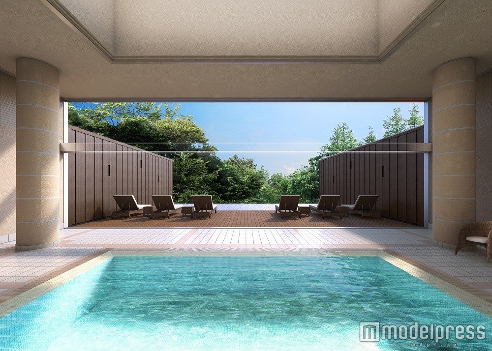 リニューアル プール・オープンテラスデッキ／画像提供：南紀白浜温泉　コガノイベイホテル