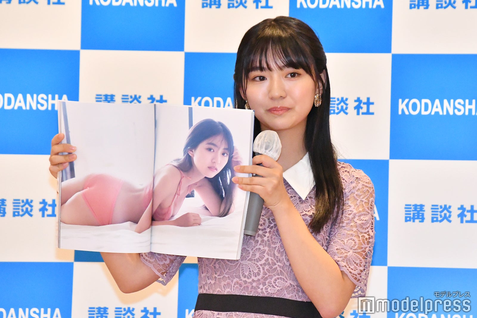 お気に入りカットを紹介した豊田ルナ（C）モデルプレス