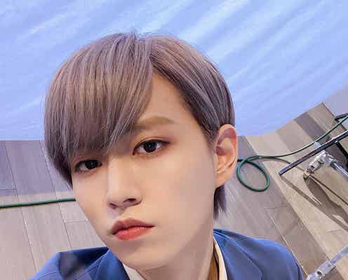 JO1白岩瑠姫、“伝説シルバー”にイメチェン 日プ「YOUNG」ヘアを自ら完全再現