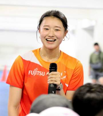 田中佑美 子どもたちに走りの基礎伝授「一緒に楽しめれば」 富士通の陸上教室